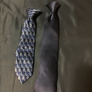 VINTAGE LOT OF 2 CLIP ON TIES BOYS SILK